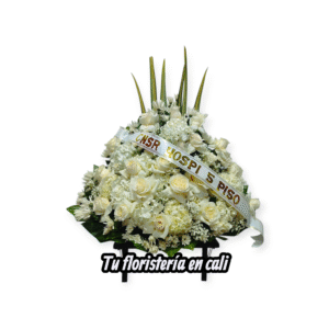 Ramo fúnebre en triángulo #01