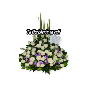 Ramo fúnebre en triángulo #04