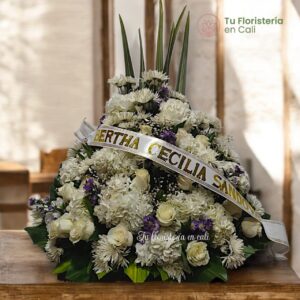 Abanico en rosas blancas 01