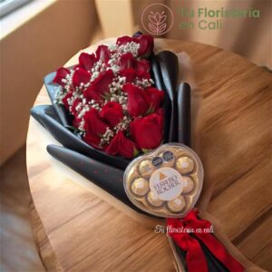 Bouquet rosas y chocolate 23
